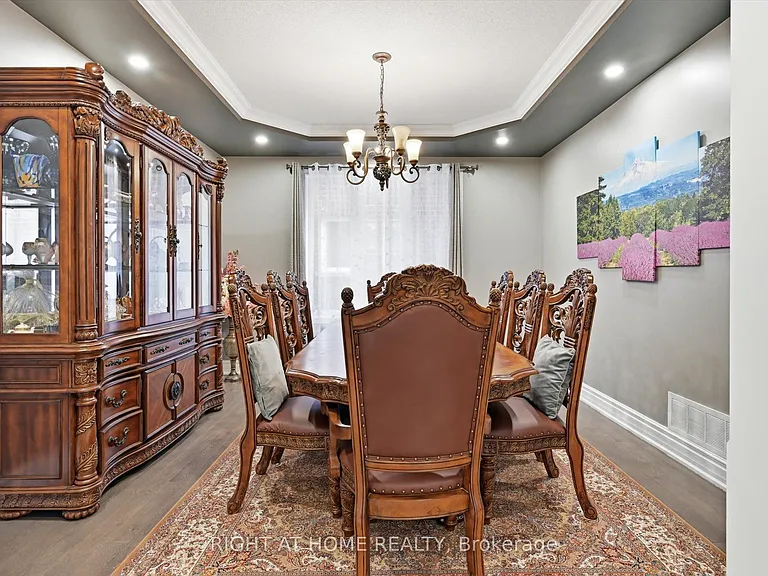 456 Valridge Dr — Photo 7