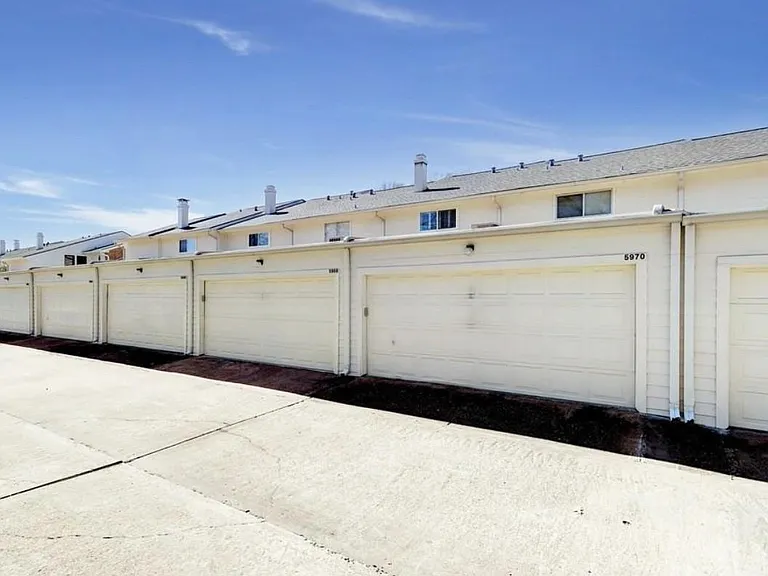 5968 Woodway Place Ct — Photo 16