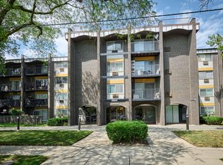 6800 N California Ave APT 3S, Chicago, IL 60645