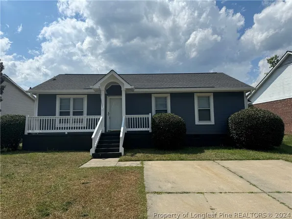 5575 Pepperbush Dr, Fayetteville, NC 28304