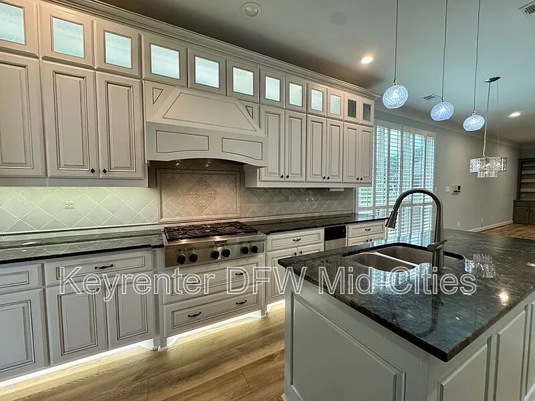 2417 Creekside Cir S — Photo 22