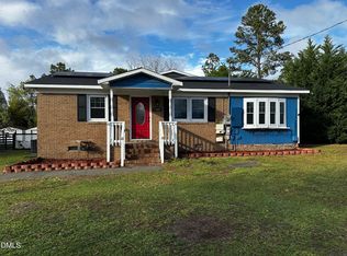 5980 Love Ct, Hope Mills, NC 28348