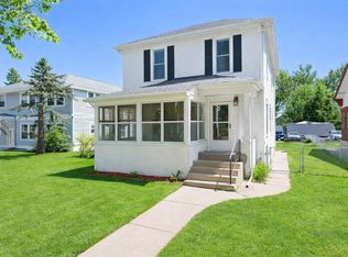 346 Cleveland Ave N, Saint Paul, MN 55104