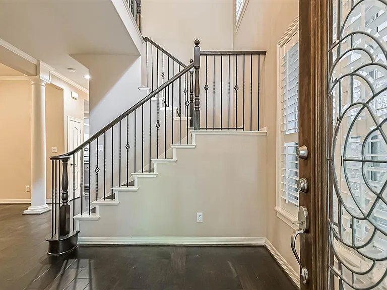 5453 Fairdale Ln — Photo 4