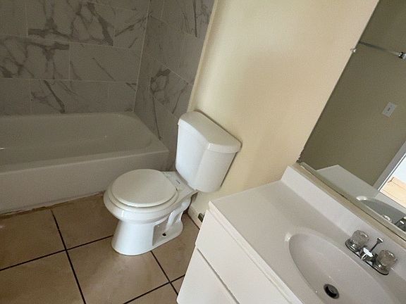 2nd image of 157 N Columbia St #16