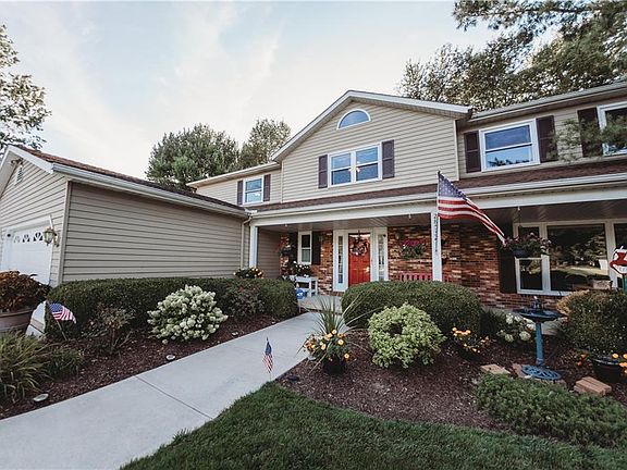 2nd image of 28532 Stonegate Cir