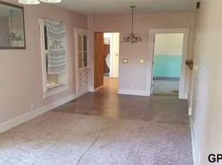 4630 Grand Ave, Omaha, NE 68104