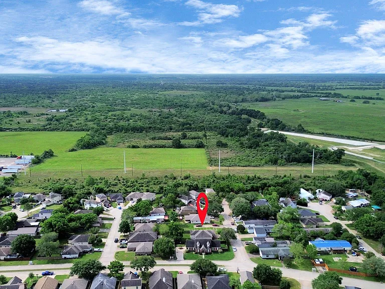 1603 Dove Run — Photo 41