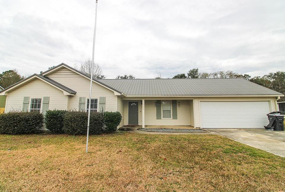 1st image of 3885 Brookfield Dr