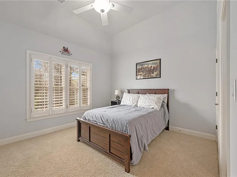 5945 Broadwater Trl — Photo 42