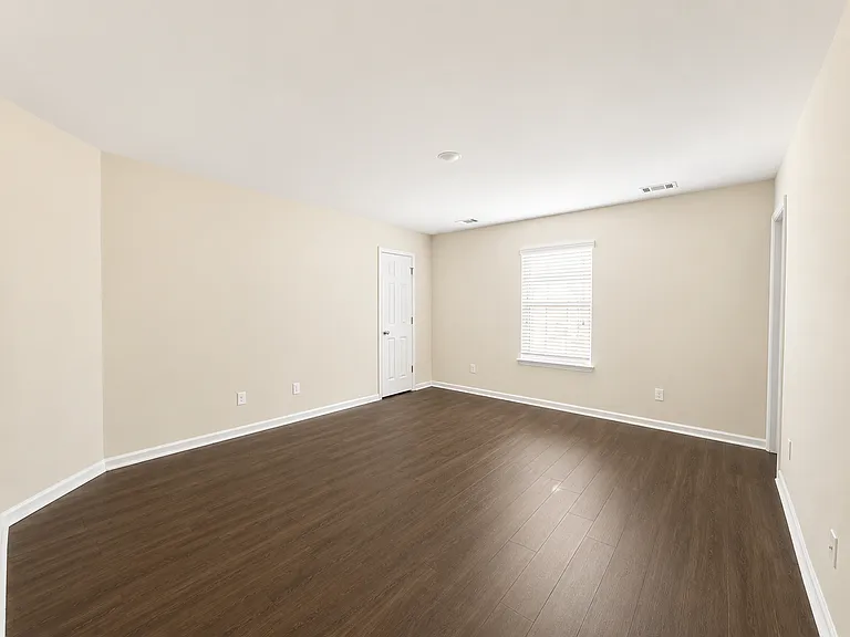 81 Roseberry Cir — Photo 9