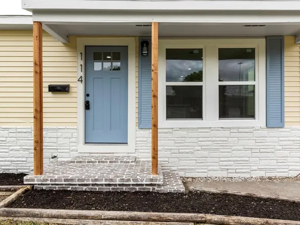 114 E 1st Street, Deer Park, TX 77536