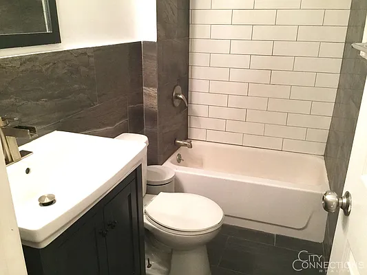 Rented by City Connections Realty | media 15