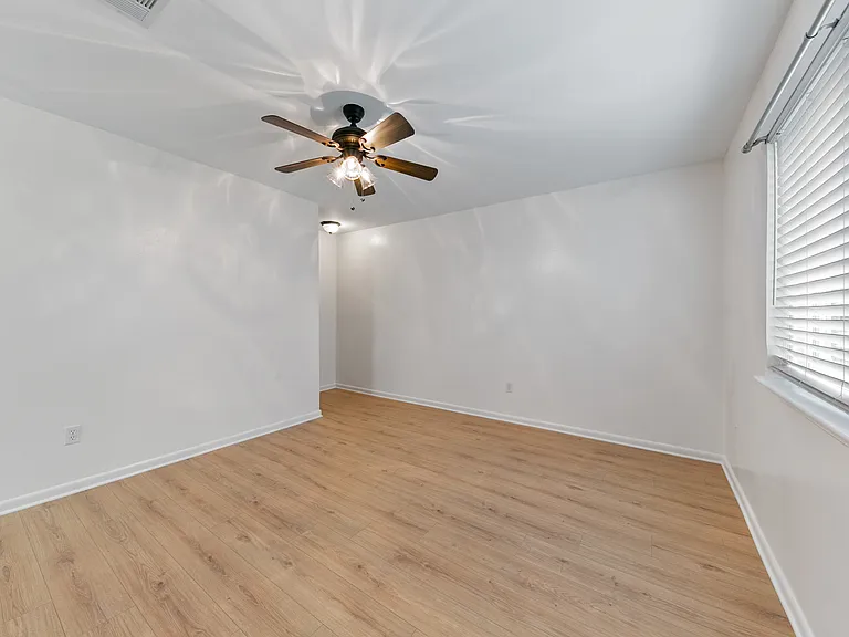 701 Rosedale St #H — Photo 17