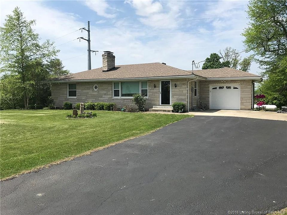 1st image of 205 Pine Dr