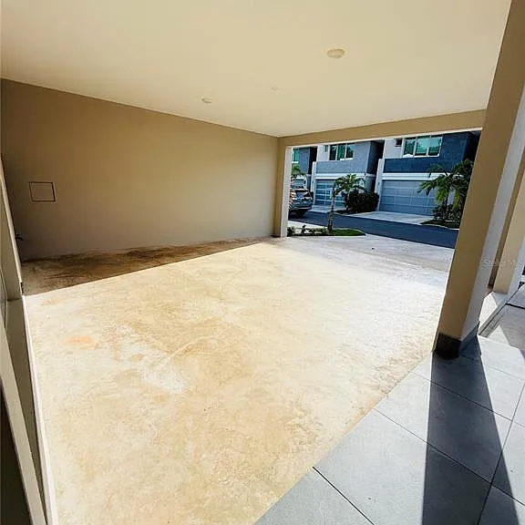 Urb Riviera Court 57 — Photo 2