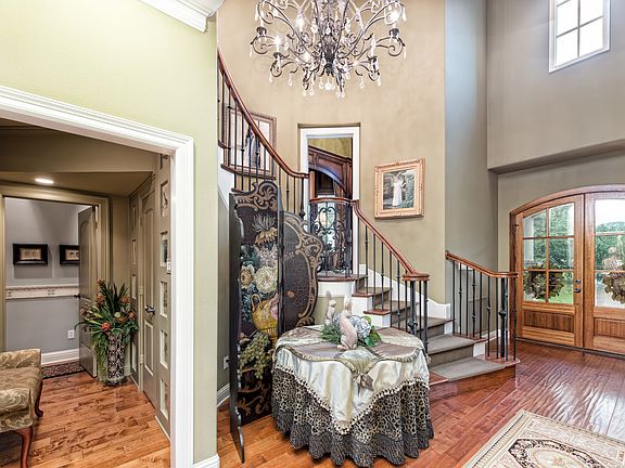 4th image of 15020 Sendero Ln
