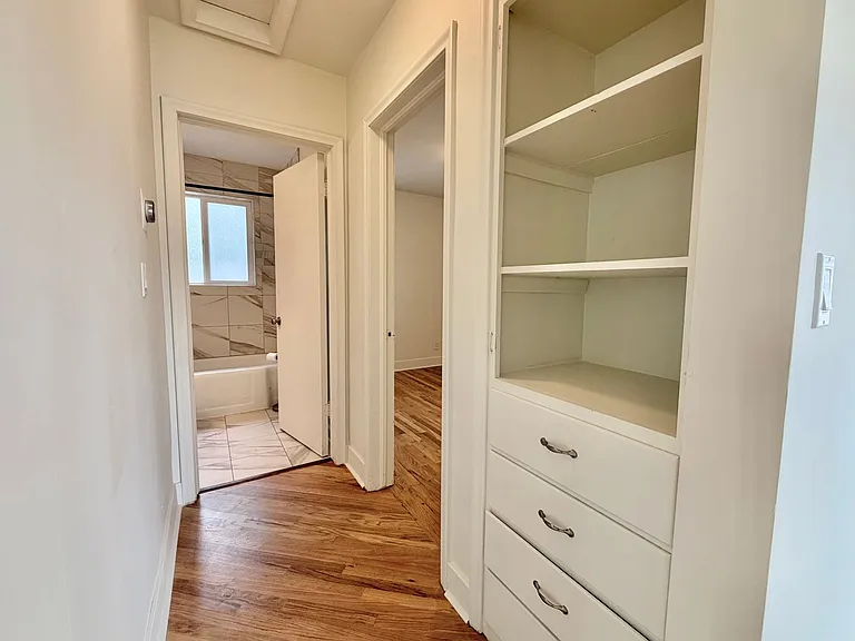 7620 S Jefferson St — Photo 3