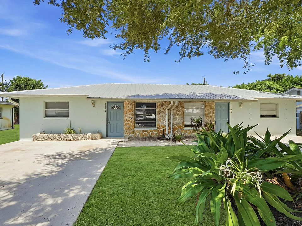 1193 S Alhambra Cir #1