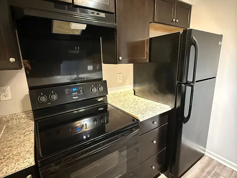 Foxfire West Apartments — Photo 43