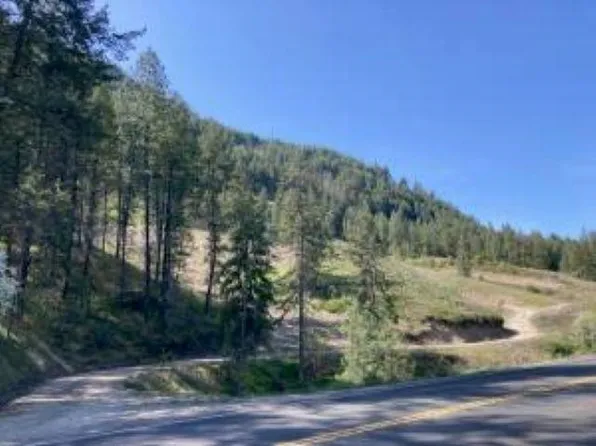 1381 Highway 25 S #B, Kettle Falls, WA 99141