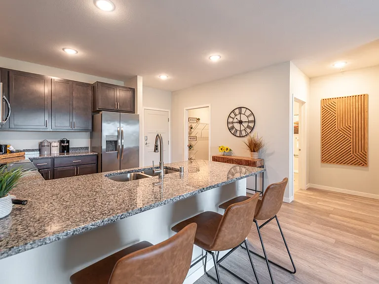 Rush Creek Apartments — Photo 12