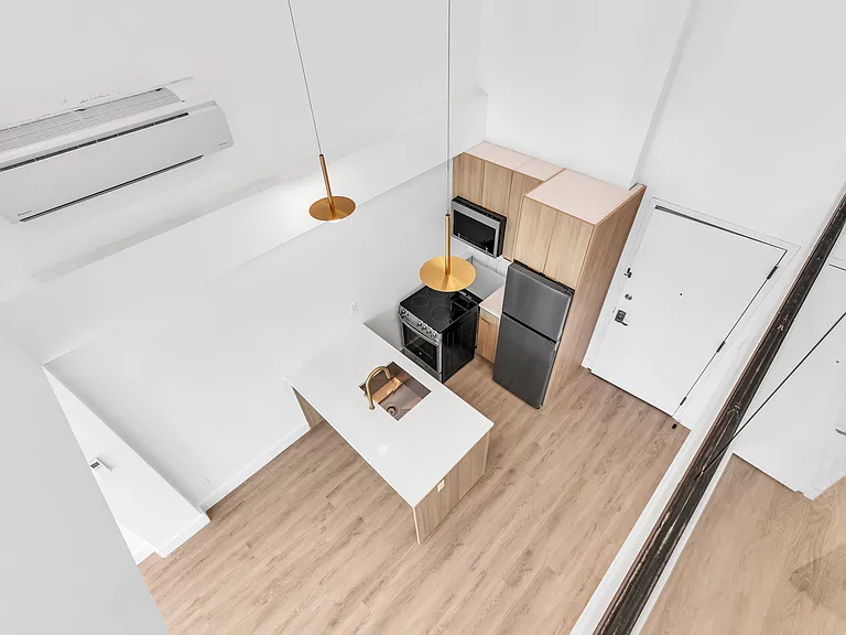 78 Beaver St #4B — Photo 3