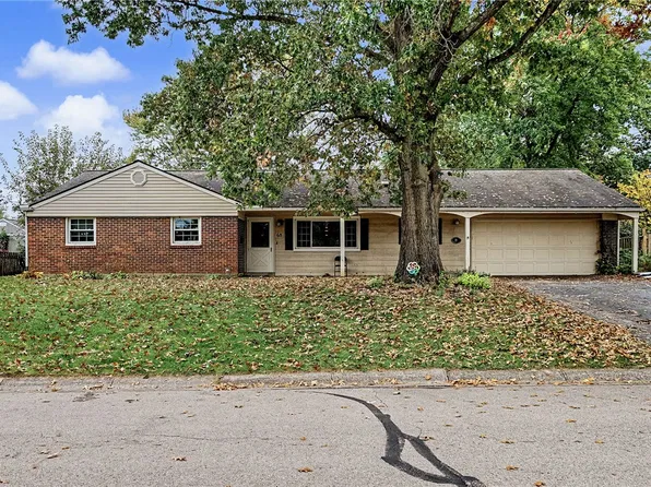 68 Coachman Dr, Dayton, OH 45458