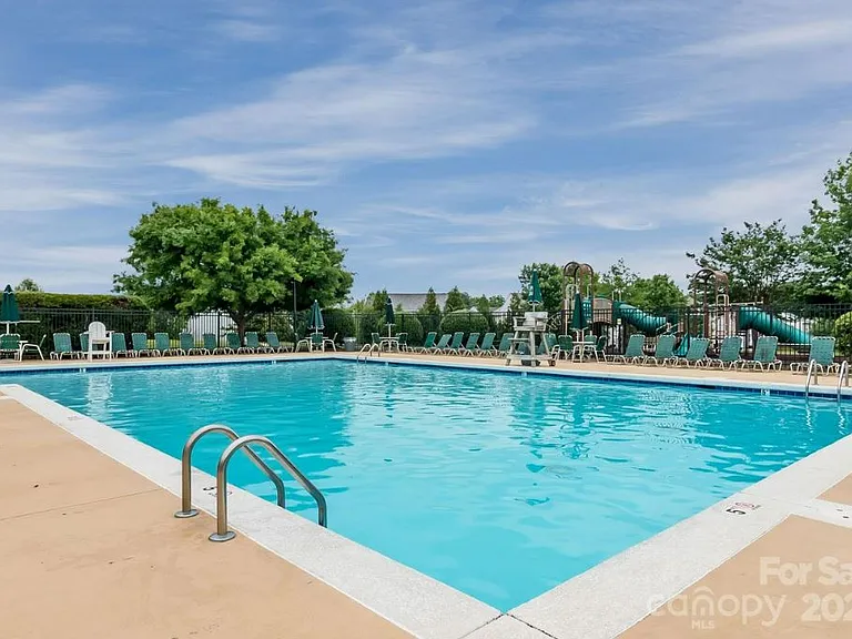 10922 Sedgemoor Ln — Photo 4