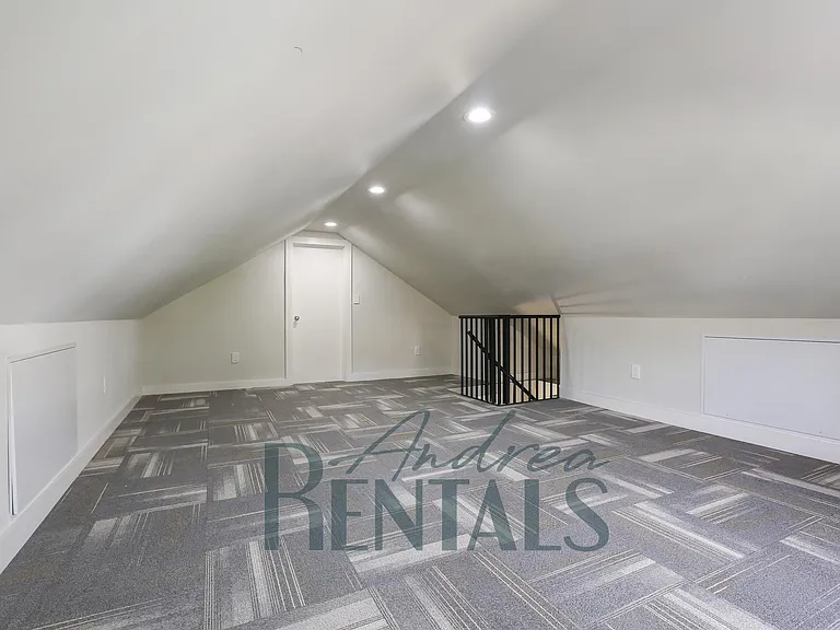 485 Boulevard Way — Photo 44
