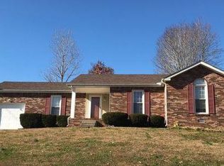 1515 Robertson Ct, Clarksville, TN 37042