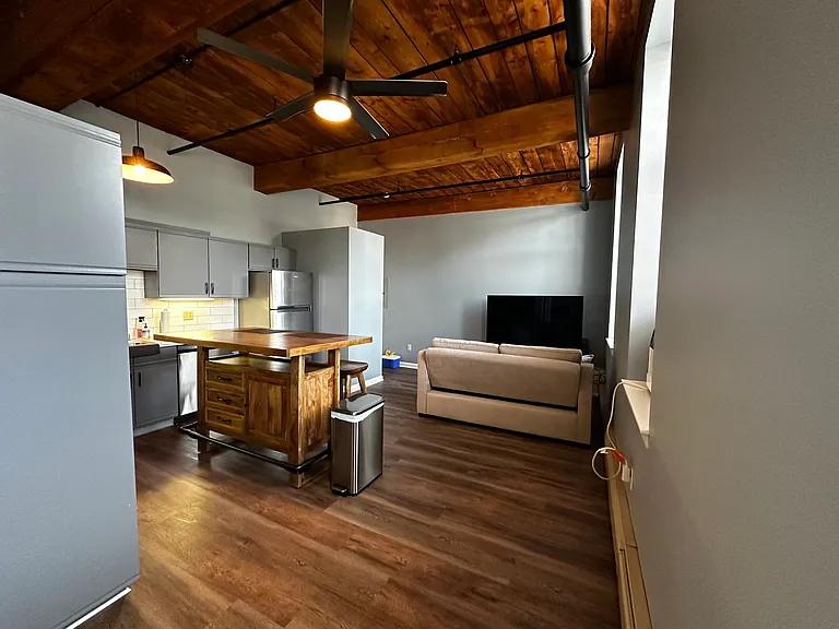 156 Front St #207 — Photo 2