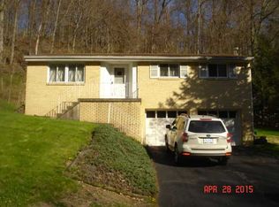 226 Hillendale Rd, Pittsburgh, PA 15237
