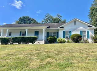 2531 Oak Grove Ln, Snellville, GA 30078