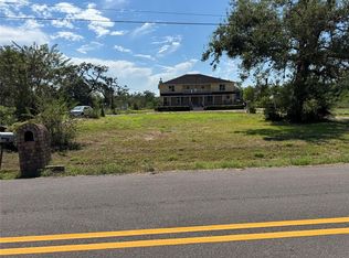 325 County Road 201, Angleton, TX 77515