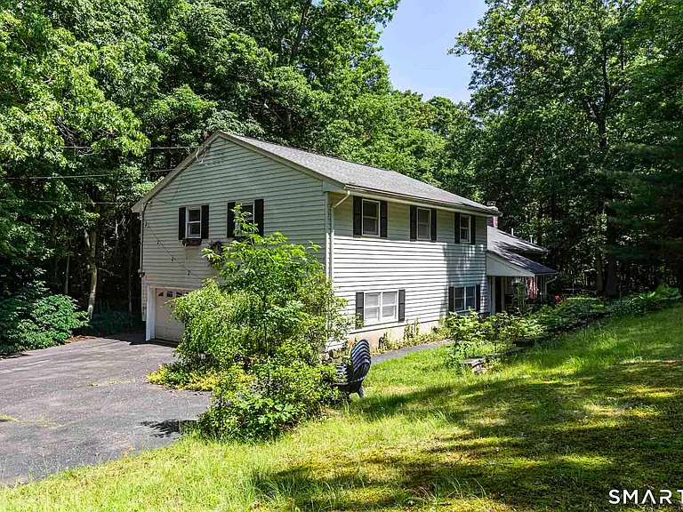 320 Three Mile Rd — Photo 37