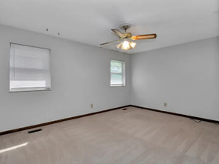 504 Harrow Rd — Photo 16