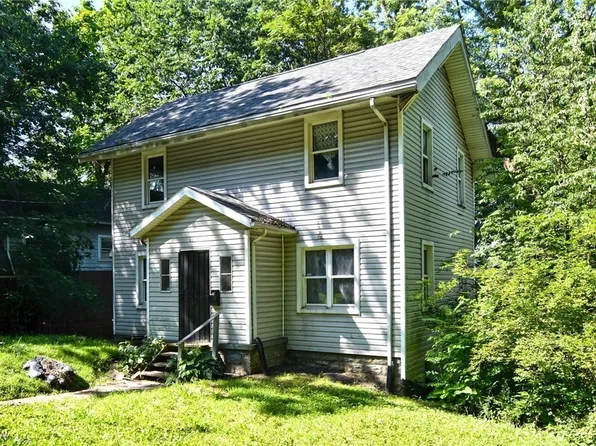 1490 Hillside Ter, Akron, OH 44305