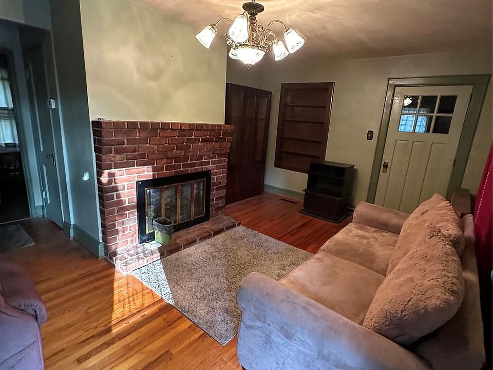 2nd image of 348 Westwood Dr