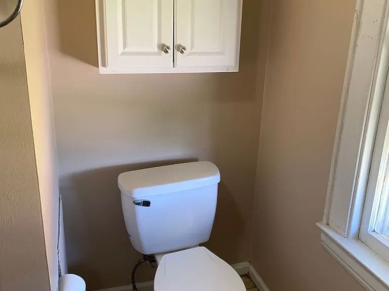 1237 Lynn St — Photo 15