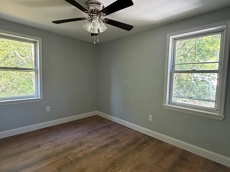 154 W Barber Ave — Photo 5