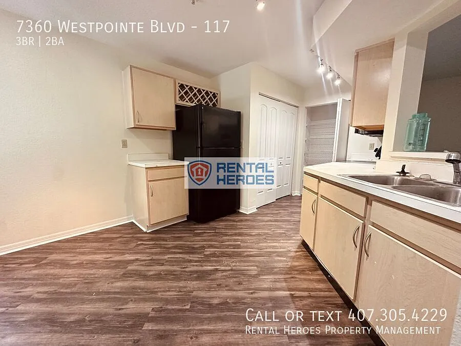 Beautiful Community Of Bermuda Dunes-Metrowest — Photo 3
