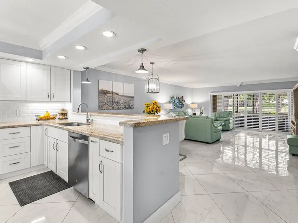 12926 Briarlake Drive #102, West Palm Beach, FL 33418