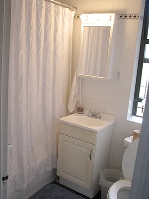Rented by Stonecrest Realty | media 11