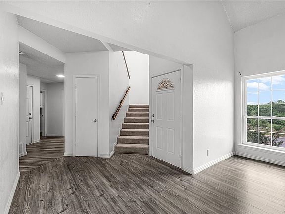 5th image of 5315 Colony Hill Rd