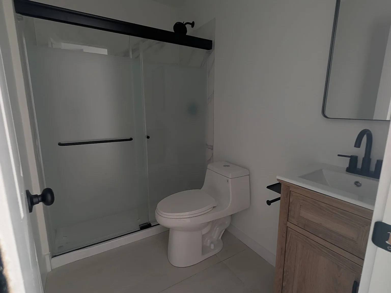 1 bed, 690 sqft, $1,375 — Photo 2