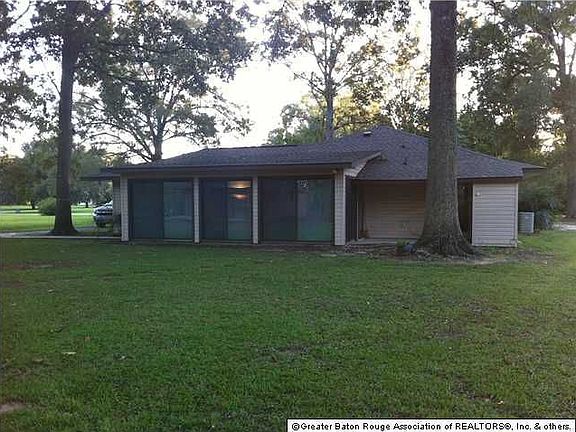 2nd image of 18718 Fabacher Dr