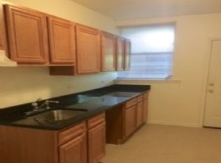 6337 N Ridge Ave #2S, Chicago, IL 60660