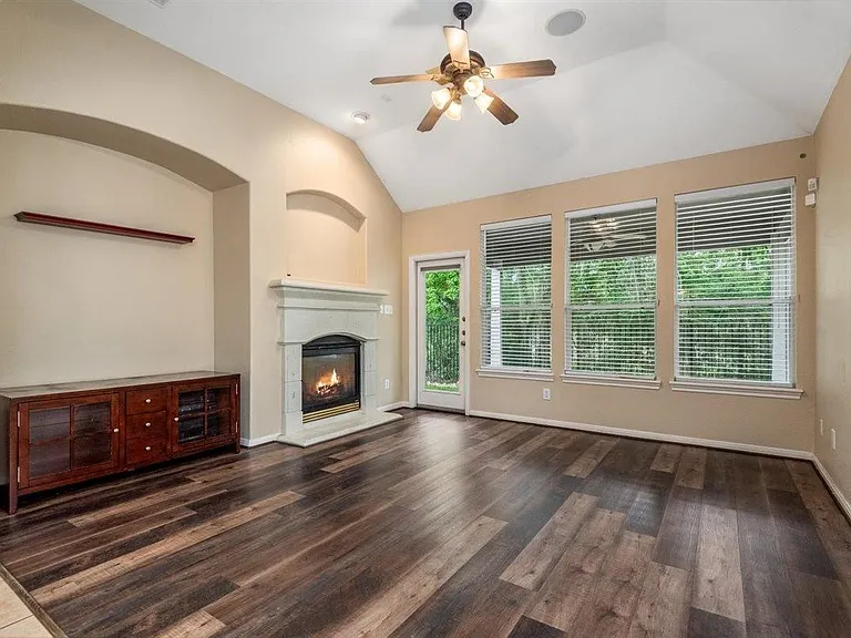 130 Zephyr Bend Pl — Photo 14