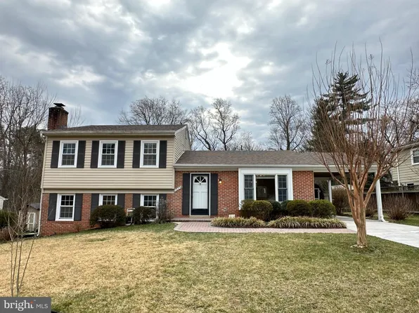 1805 Abbotsford Dr, Vienna, VA 22182